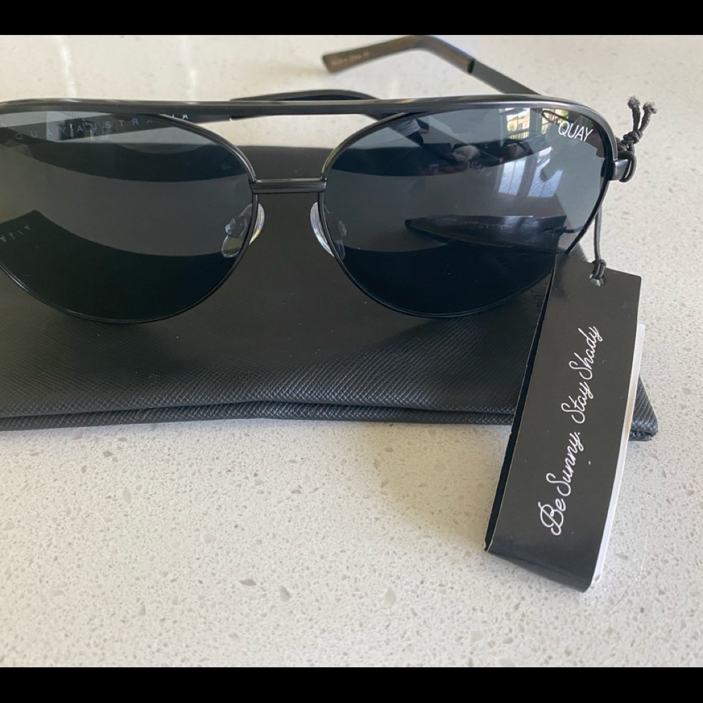 Quay Vivienne Aviator Sunglasses